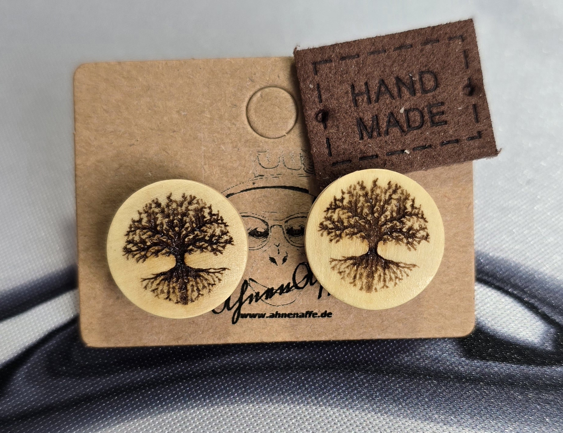 Holzohrstecker „Lebensbaum“